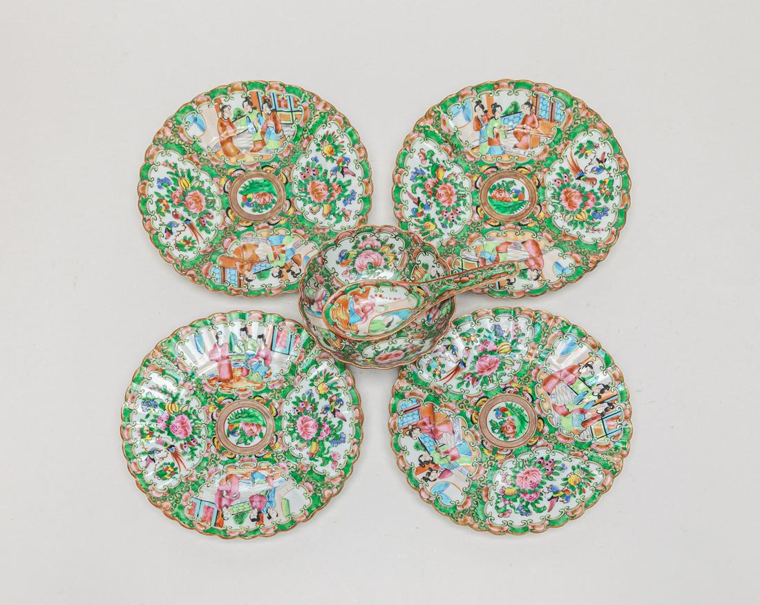 Set Chinese Famille Rose Porcelain Plates (1 of 14)
