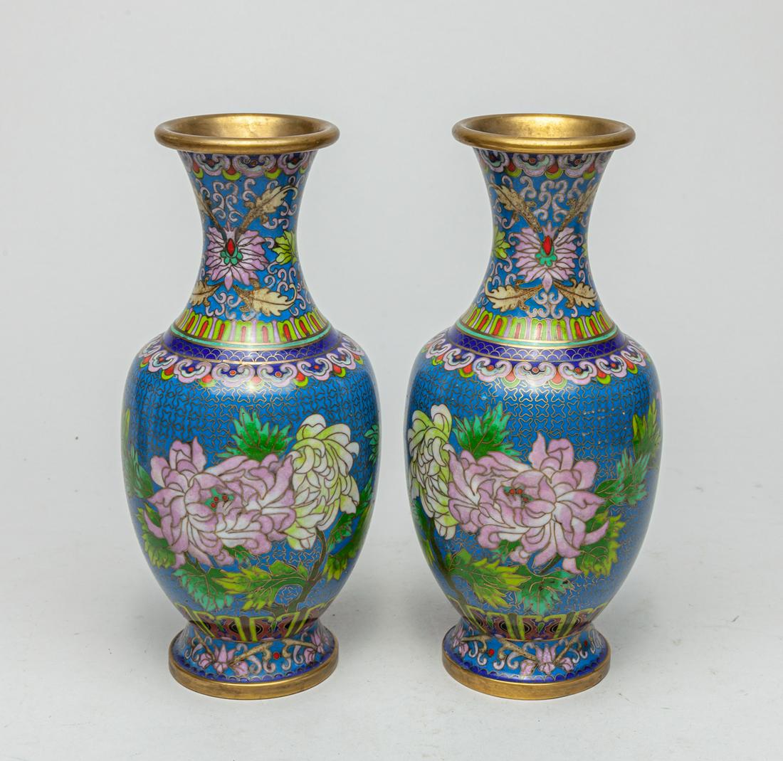 Pair Chinese Cloisonne Cabinet Vases (1 of 11)