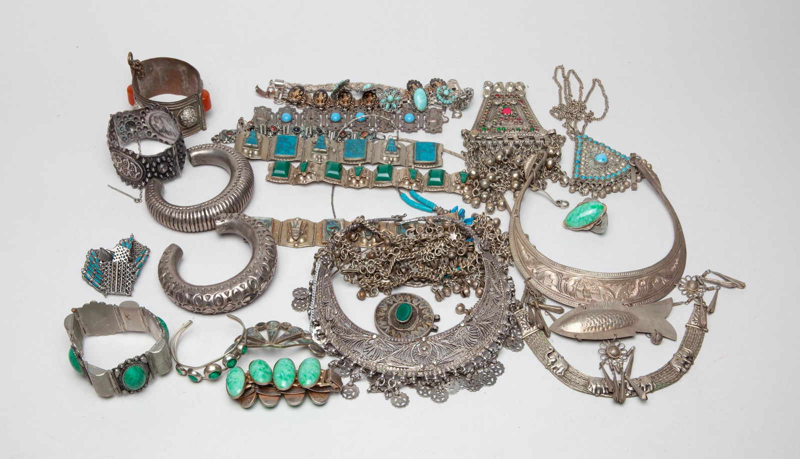 Large Group Native American Type Jewelries (1 of 13)