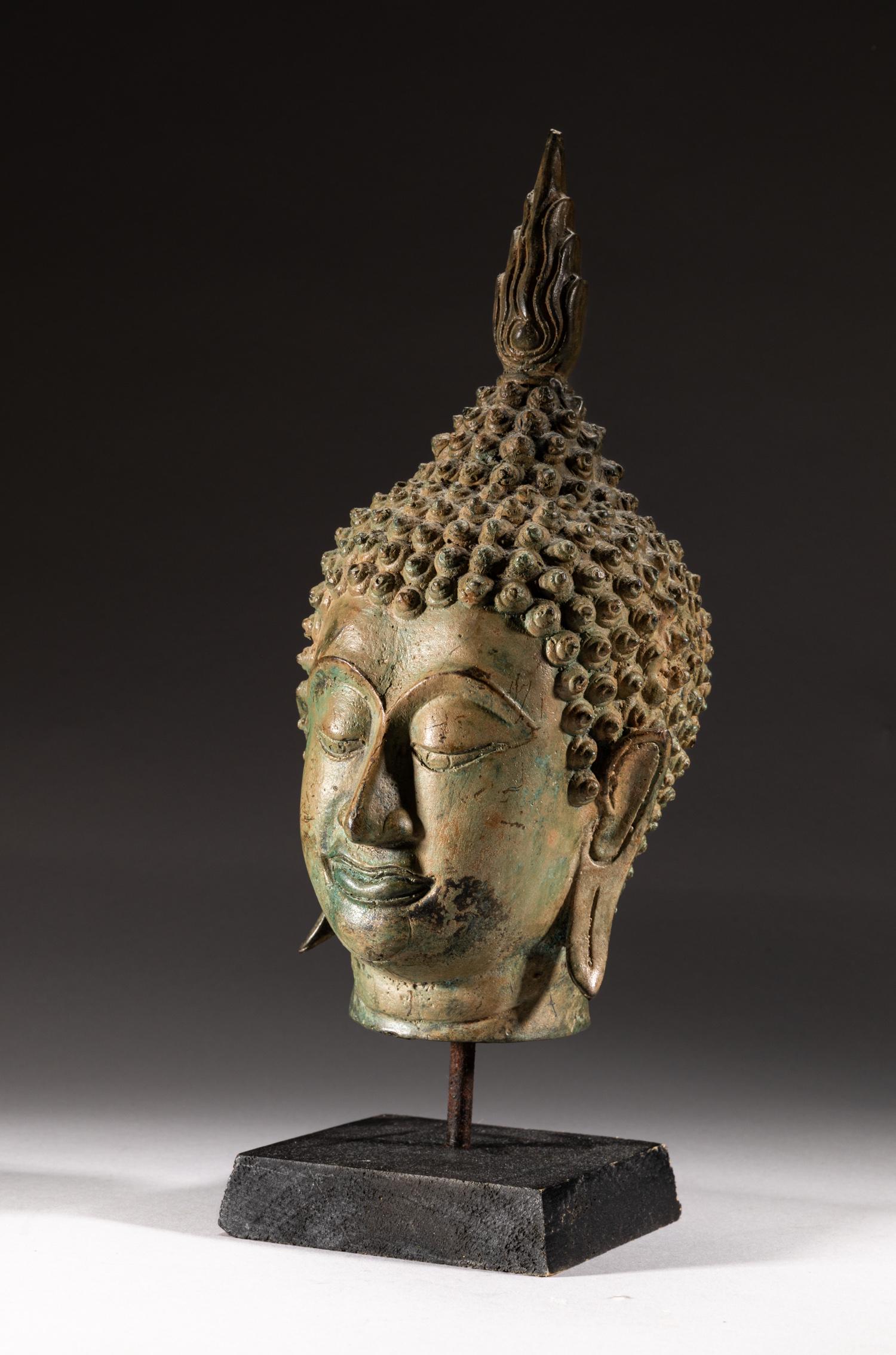 Thailand Sukhothai Type Bronze Buddha Head (1 of 12)