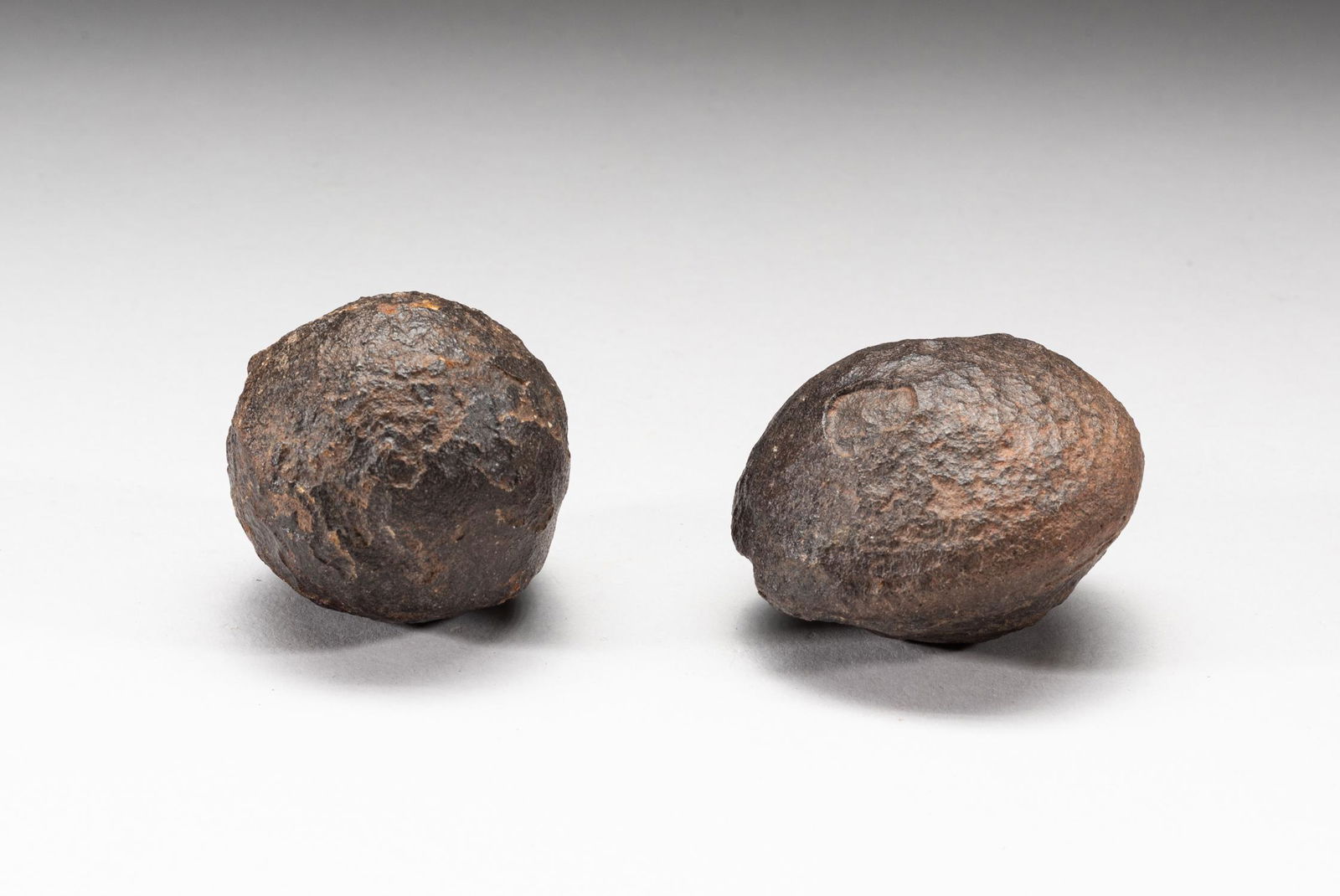 Set Navajo Shaman Stones: Set of two Navajo Shaman stones, Shaman Stone, also known as Moqui Marbles, are an iron oxide and sandstone concretion found in the U.S., particularly in Utah and Arizona, they are believed to have fo
