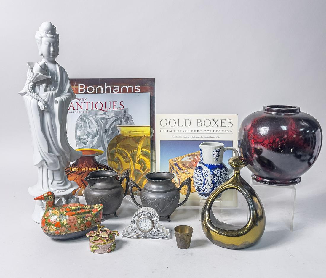 Estate Porcelain & Art Decors (1 of 14)