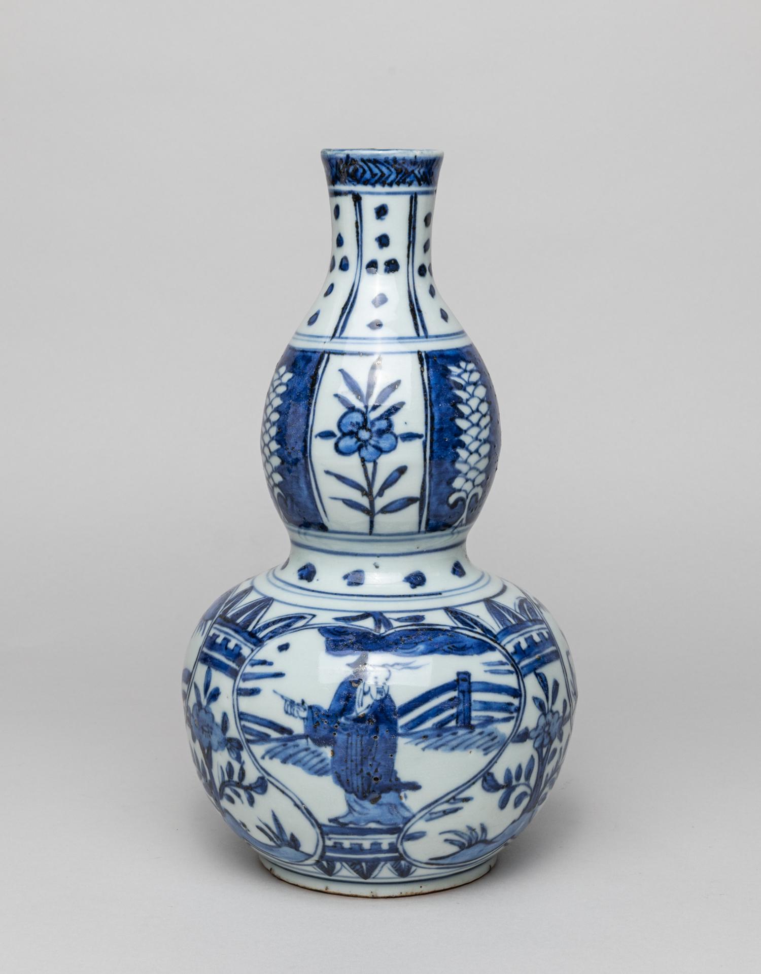 Chinese Export Blue & White Gourd Vase (1 of 12)