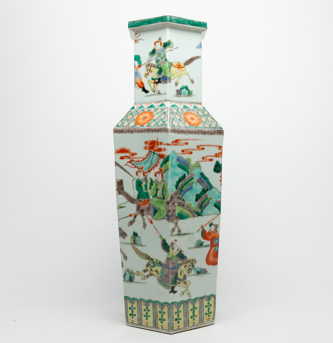 Large Chinese Wuchai Porcelain Vase (1 of 10)