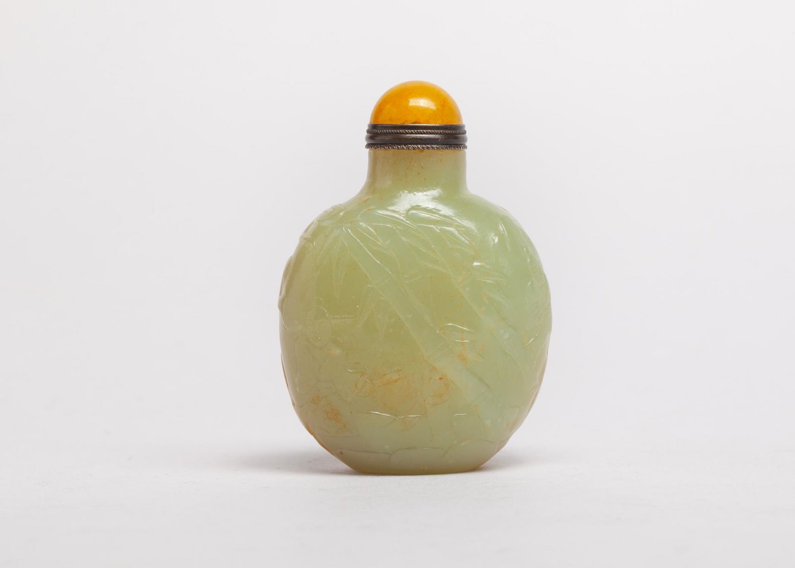 Chinese Russet Jade Snuff Bottle (1 of 10)