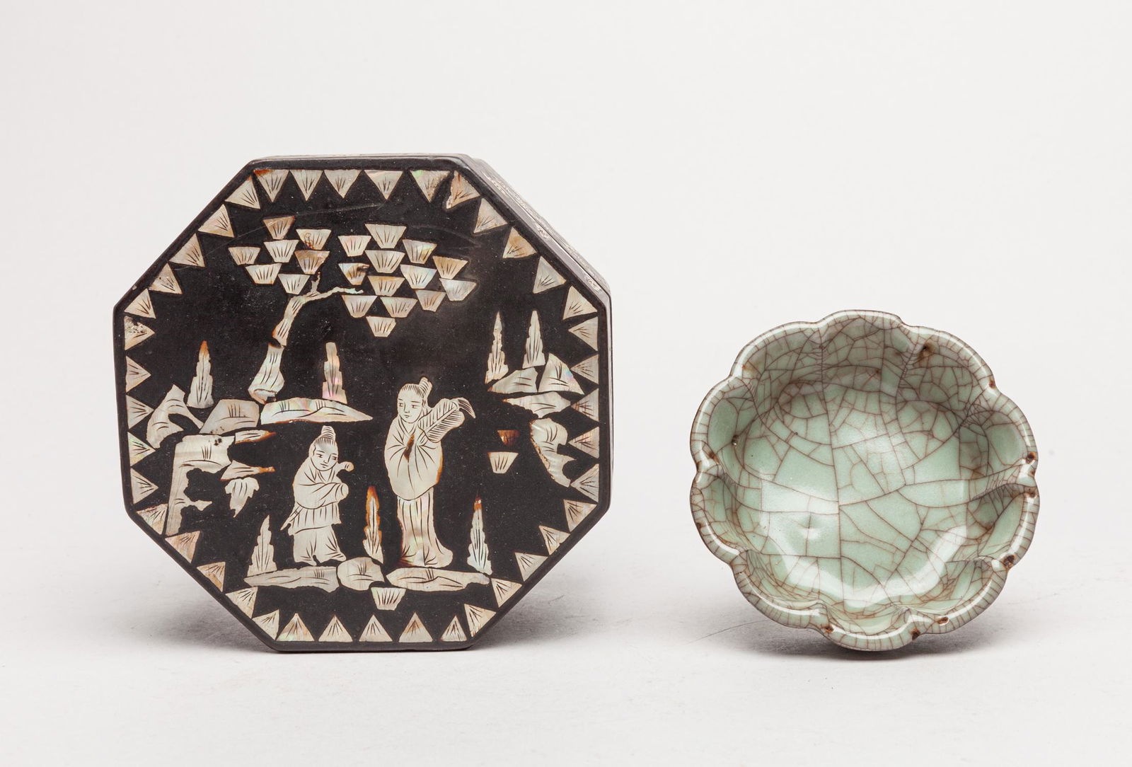 Chinese Ge Type Porcelain Lotus Washer (1 of 12)