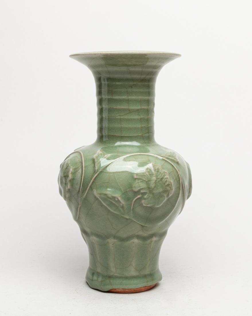 Korean Celadon Glazed Porcelain Vase (1 of 12)
