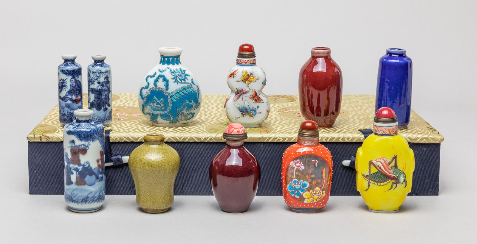 Group Chinese Porcelain & Glass Snuff Bottle (1 of 14)