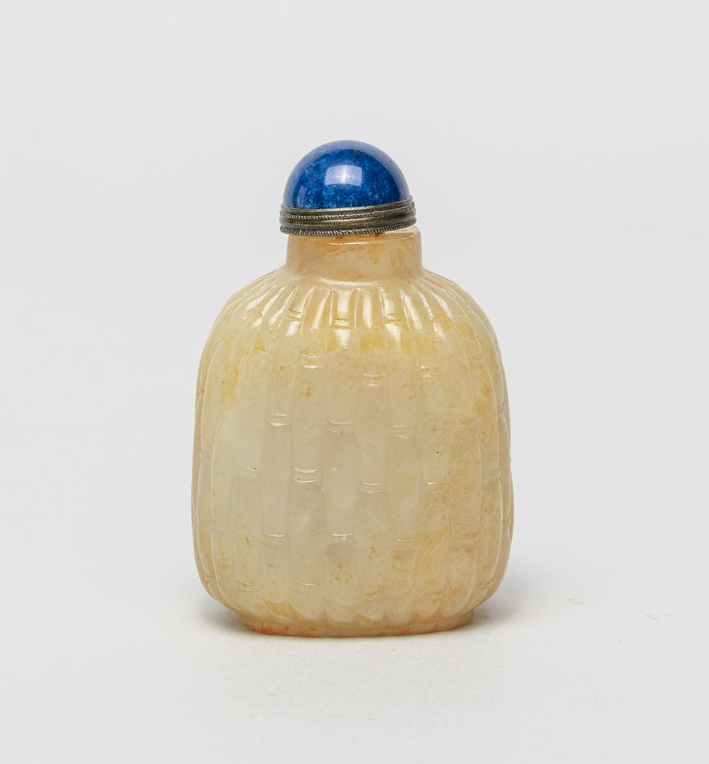 Chinese Russet Jade Snuff Bottle (1 of 13)
