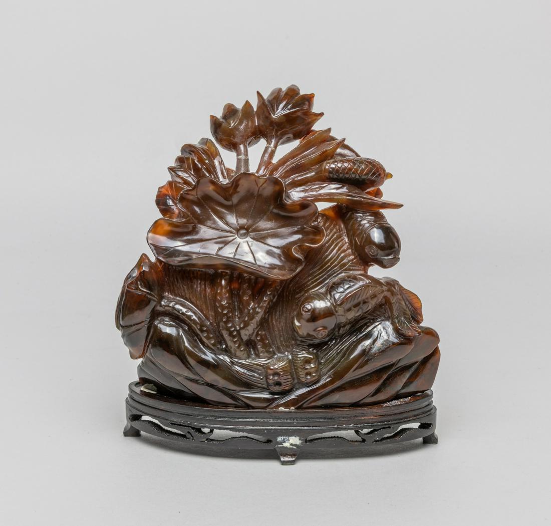 Chinese Hand Carved Cameo Agate Table Sculpture (1 of 13)