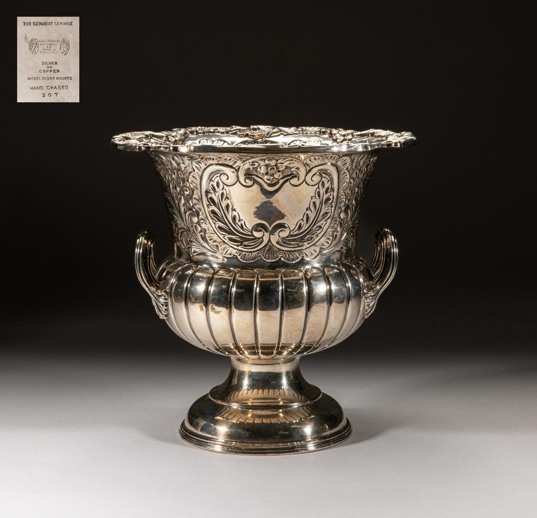 Collectible England Nickel Silver Mounts Urn (1 of 17)