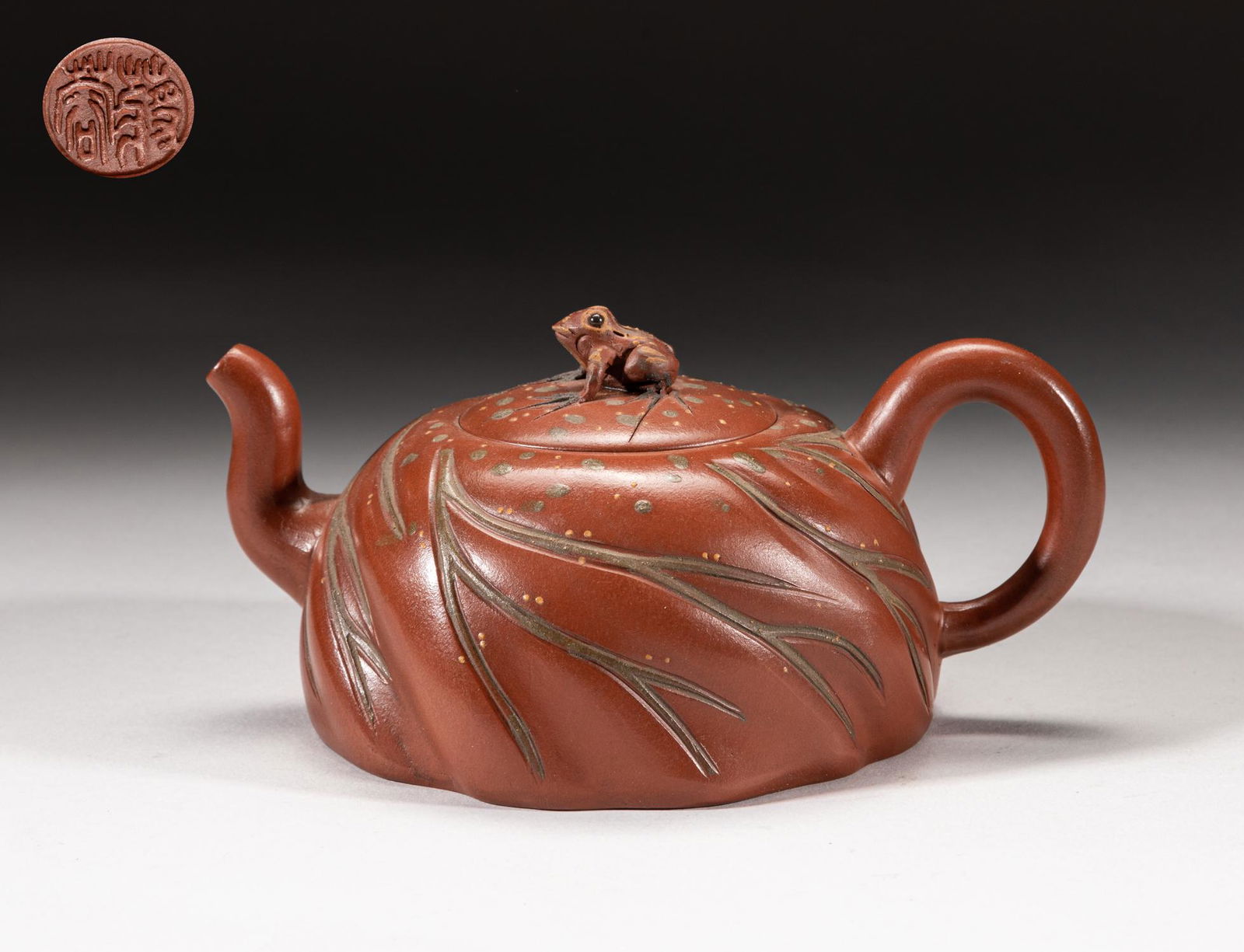Rare Chinese Yixing Zisha Tea Pot (1 of 13)