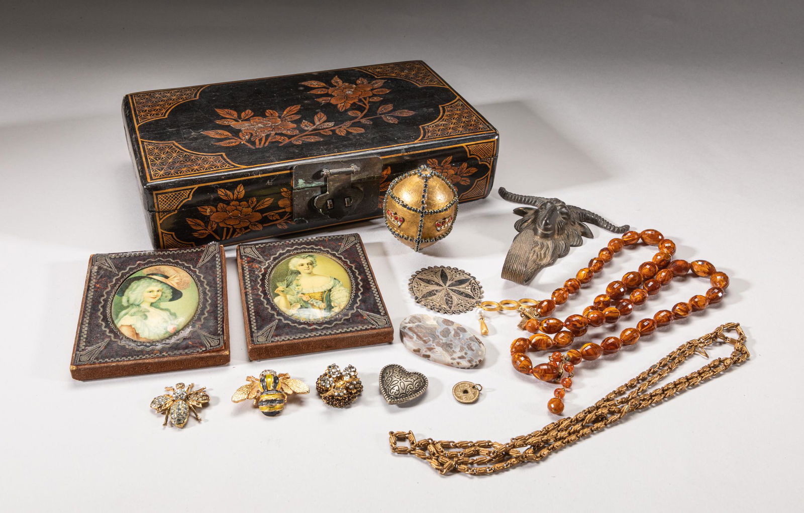 France/ Continental Type Vintage Jewelry (1 of 13)