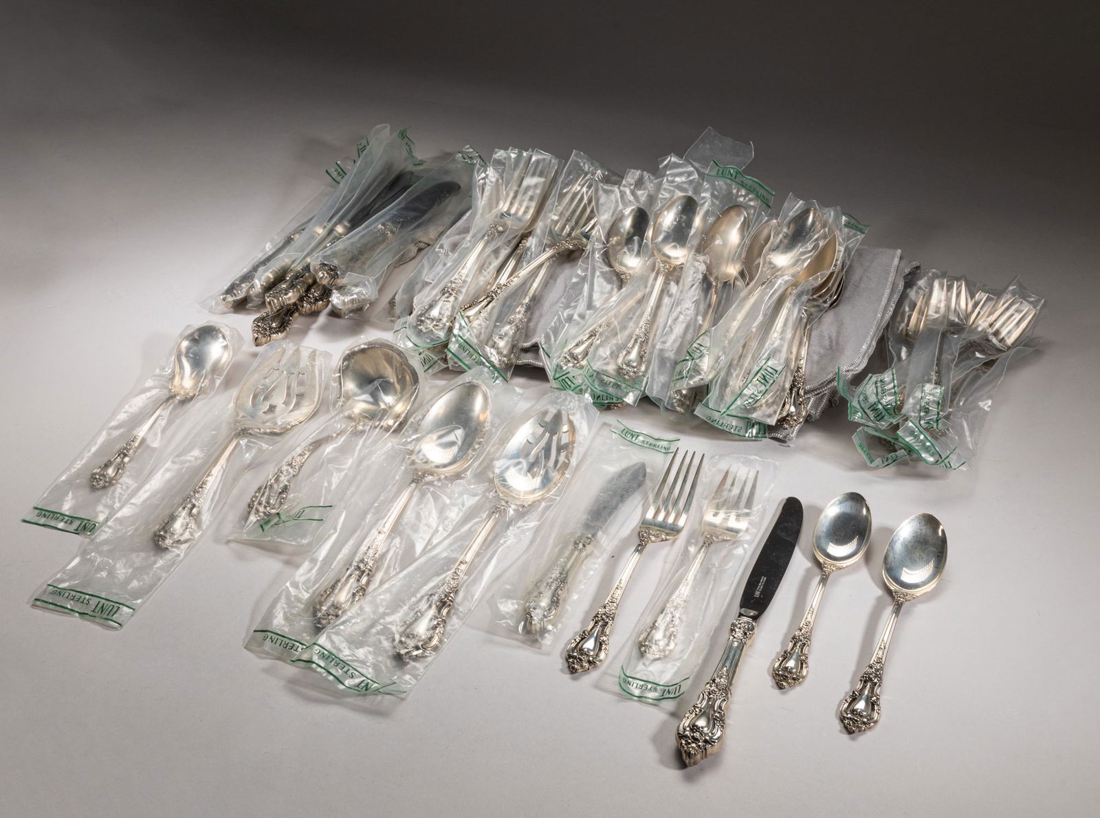Eloquence Lunt Sterling Silver Flatware Service (1 of 20)