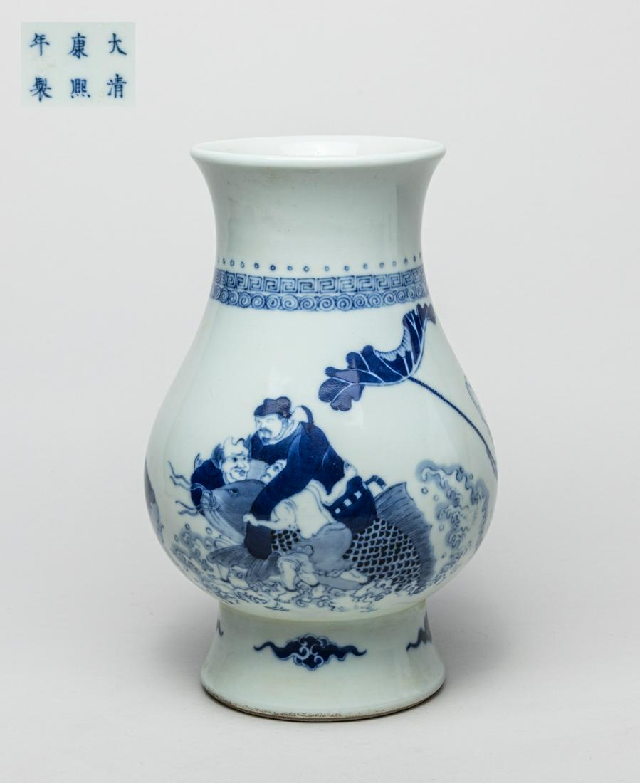 Estate Chinese Blue & White Porcelain Vase (1 of 15)