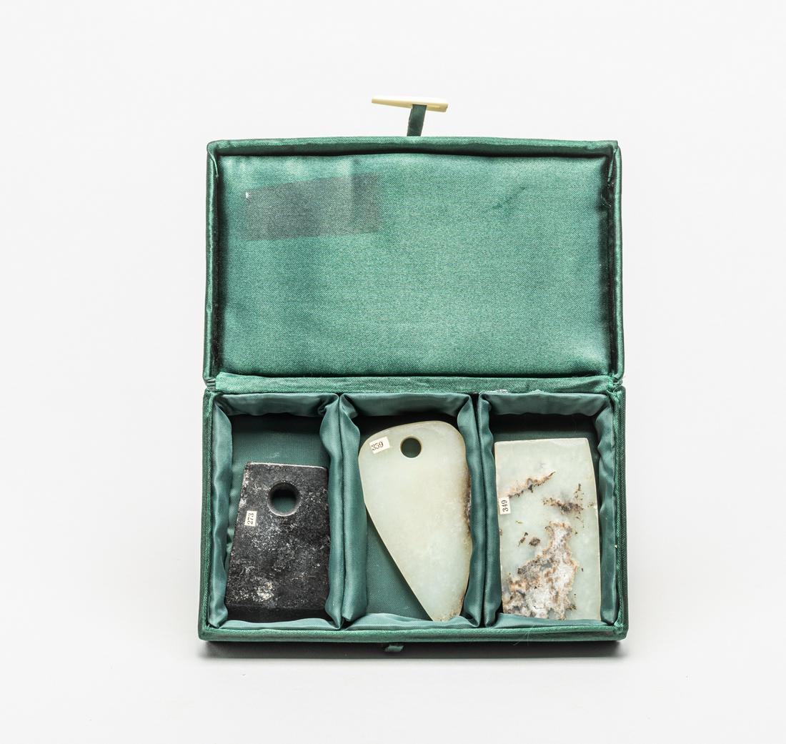 Three Estate Chinese Jade Carving  Axe (1 of 13)
