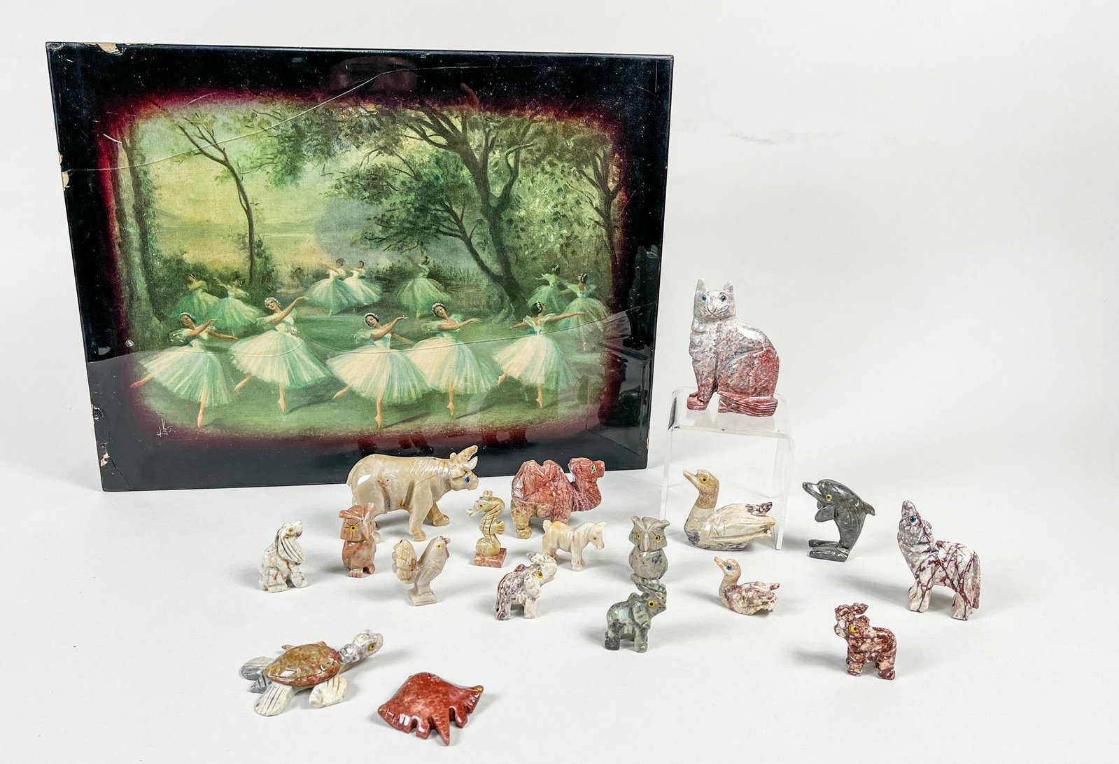 Collectible Zuni Type Gemstone Animals: Group of 18 Zuni type gemstone carved animal sculptures, carved in the form of cow, rooster, turtle, camel, swan, cat, dog, dolphin, elephant, owl, turbot, horse or sea horse, with box. 3.2inch H, 2.2