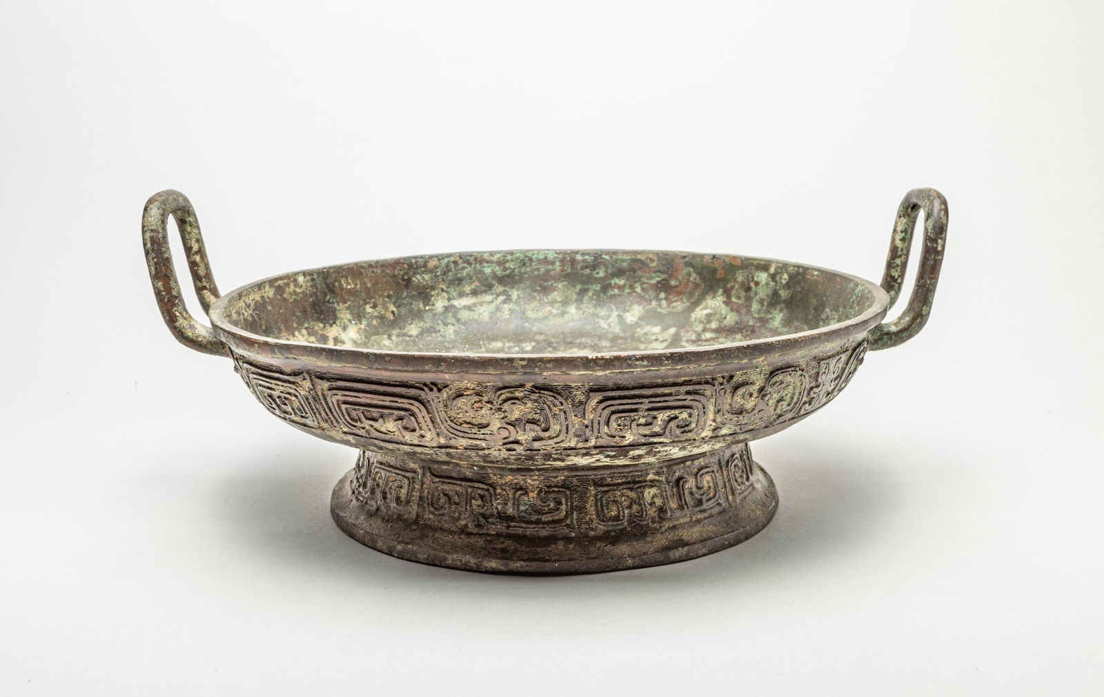 Massive Chinese Bronze Pot (1 of 12)