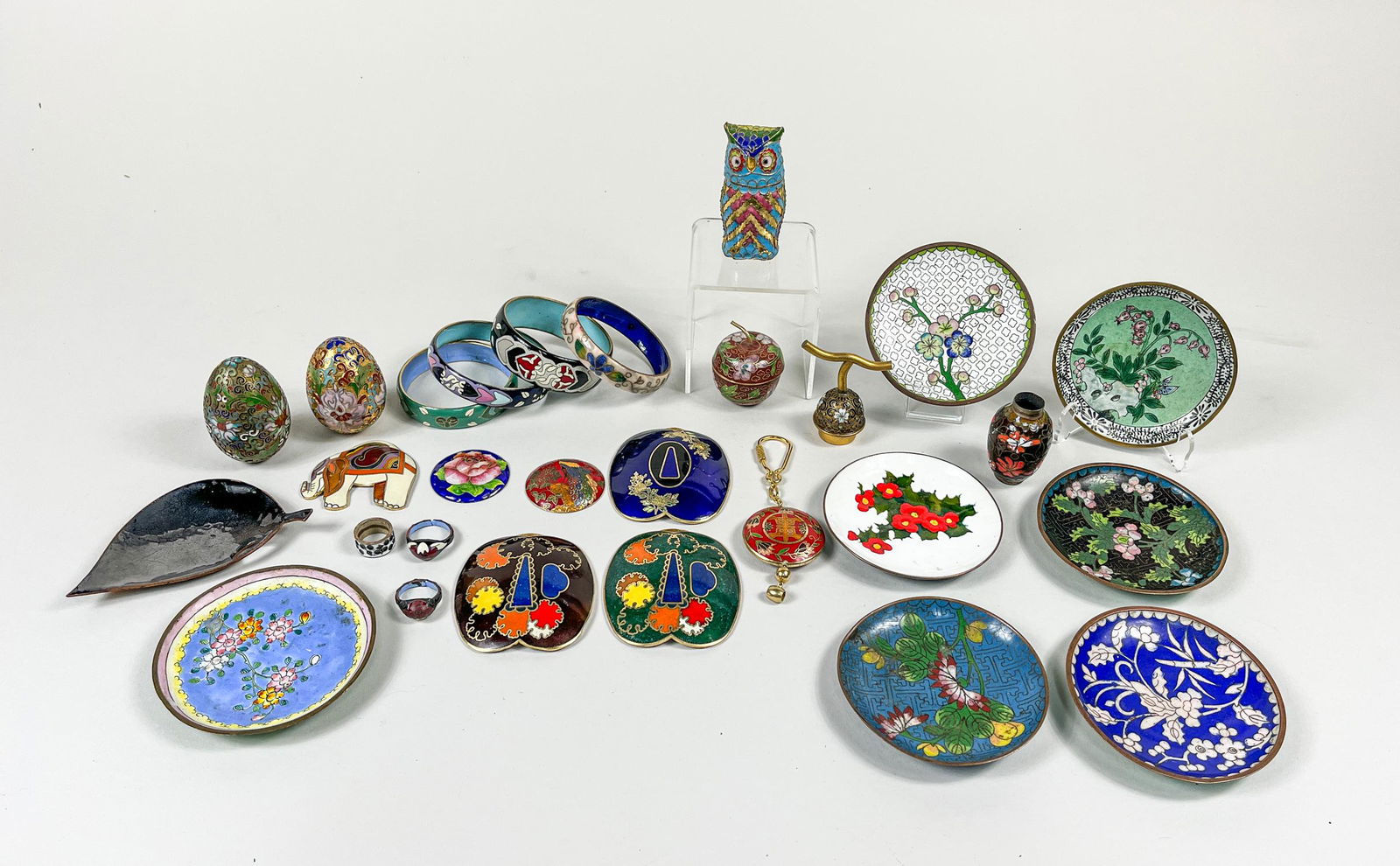 Chinese Export Cloisonne Pieces (1 of 12)