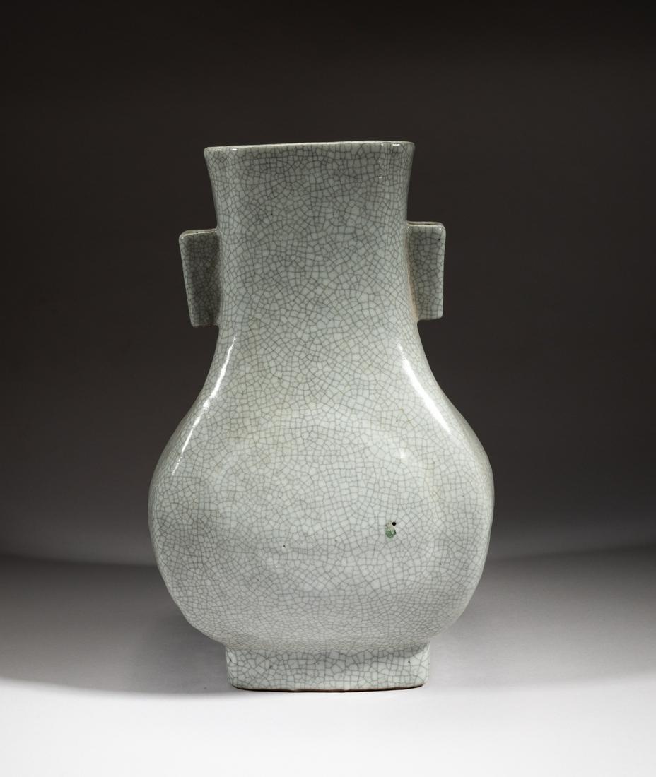 Large Chinese Ge Type Porcelain Guan Vase (1 of 10)