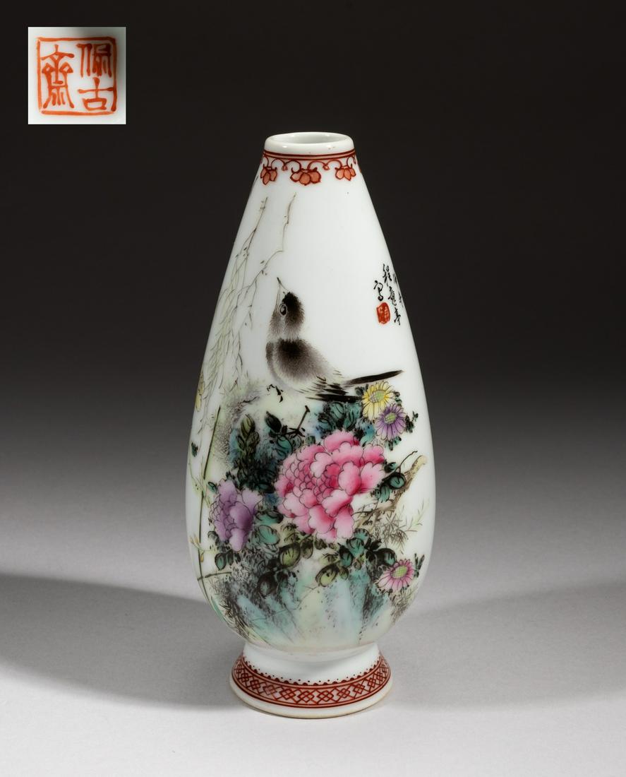 Chinese Enameled Porcelain Cabinet Vase, 20th (1 of 13)
