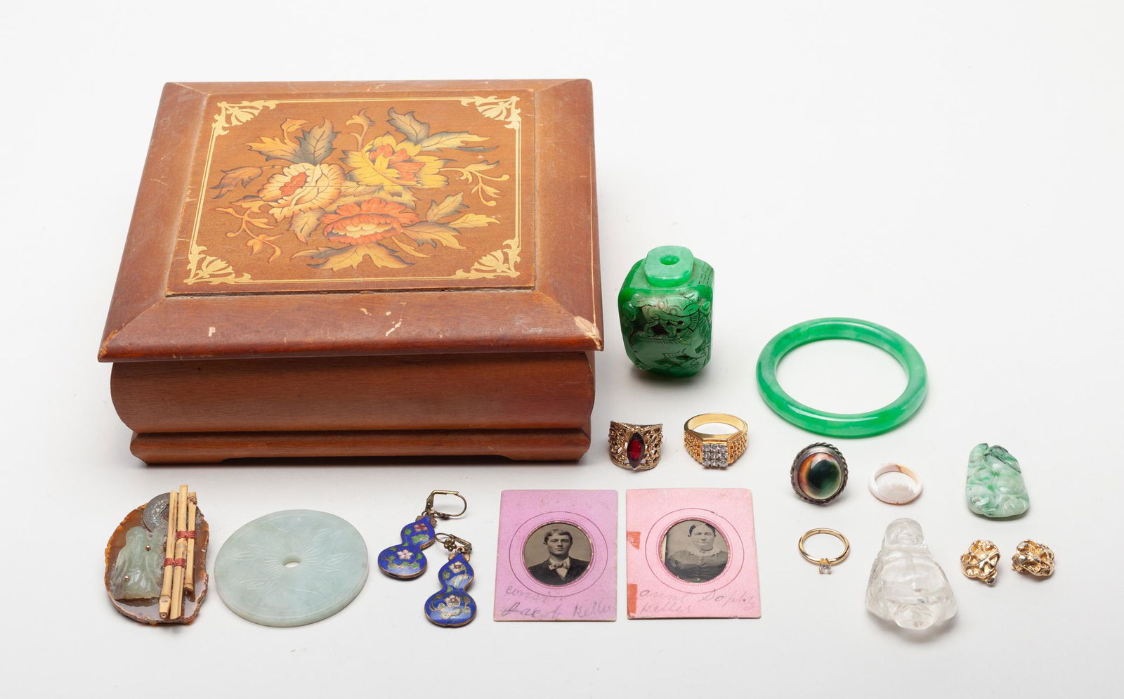 Estate Chinese Bangle, Jade & Snuff Bottle (1 of 10)