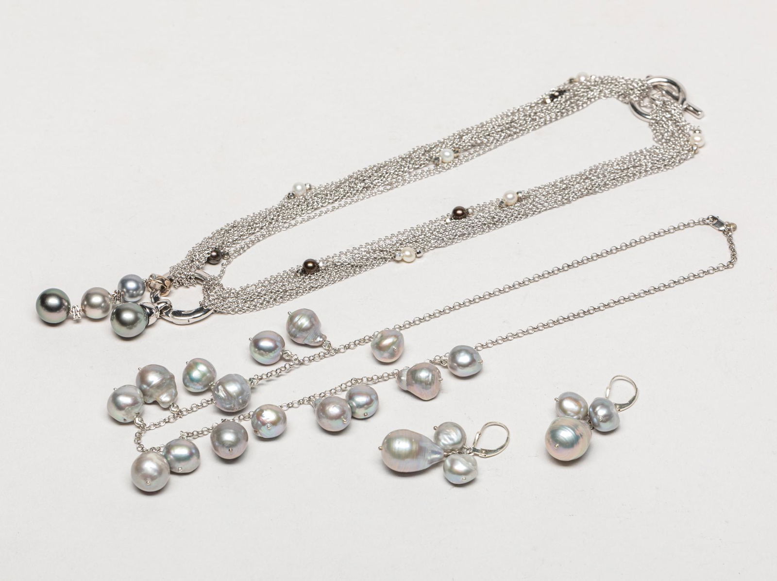 Vintage Continent Large Sea Pearl Jewelry (1 of 12)