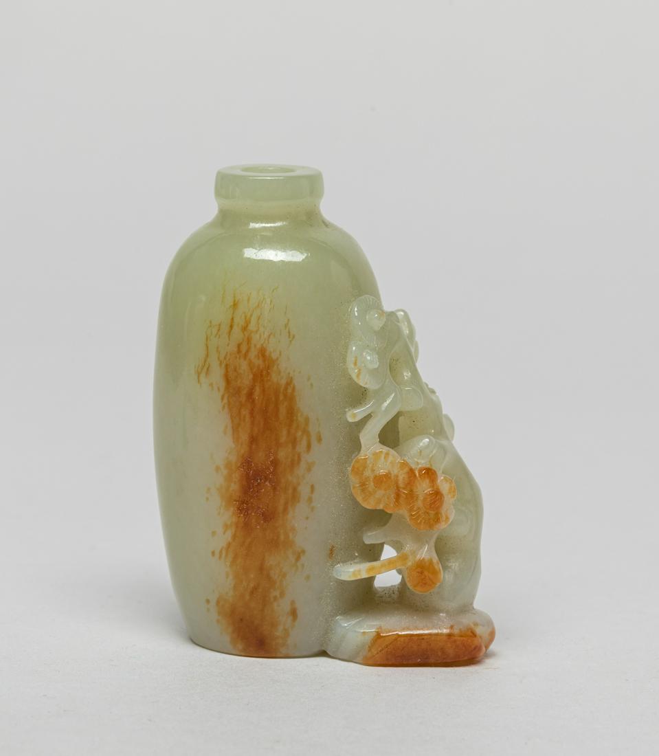 Chinese Russet Jade Snuff Bottle (1 of 11)