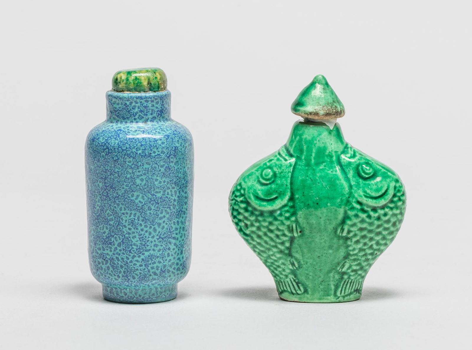 Two Chinese Porcelain Snuff Bottles (1 of 12)