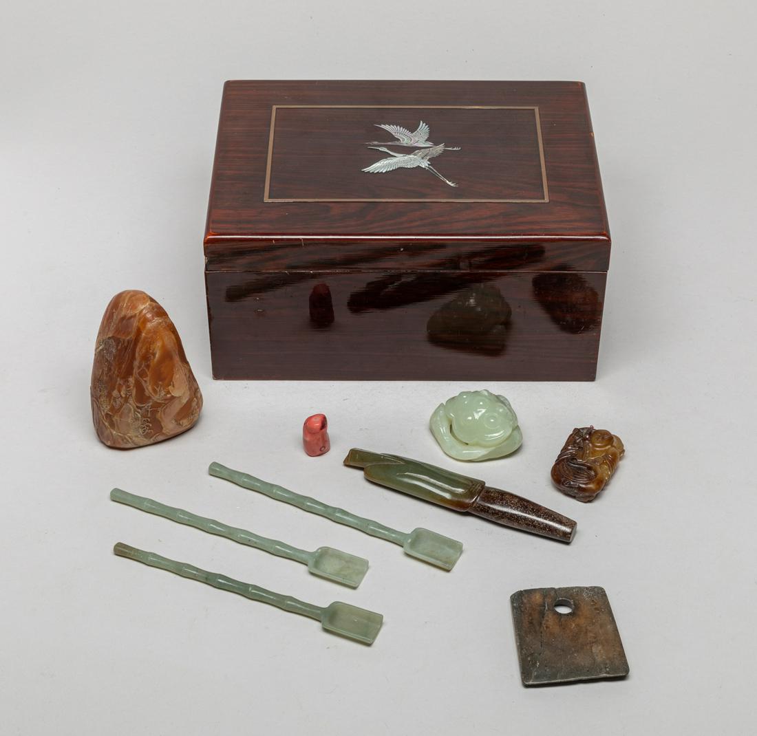 Box of Chinese Jade, Stone & Paper (1 of 16)