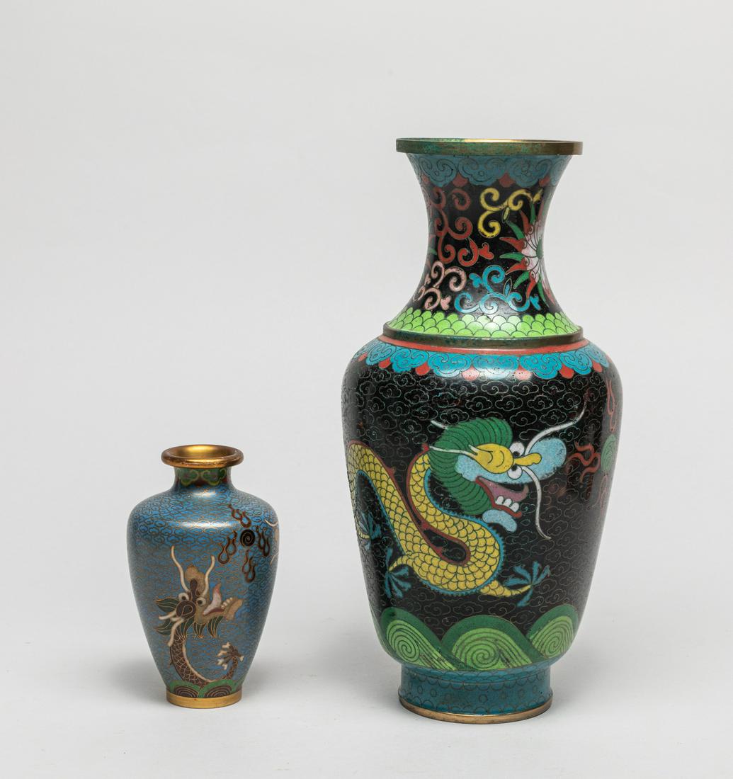 Two Chinese Old Cloisonne Vases (1 of 13)