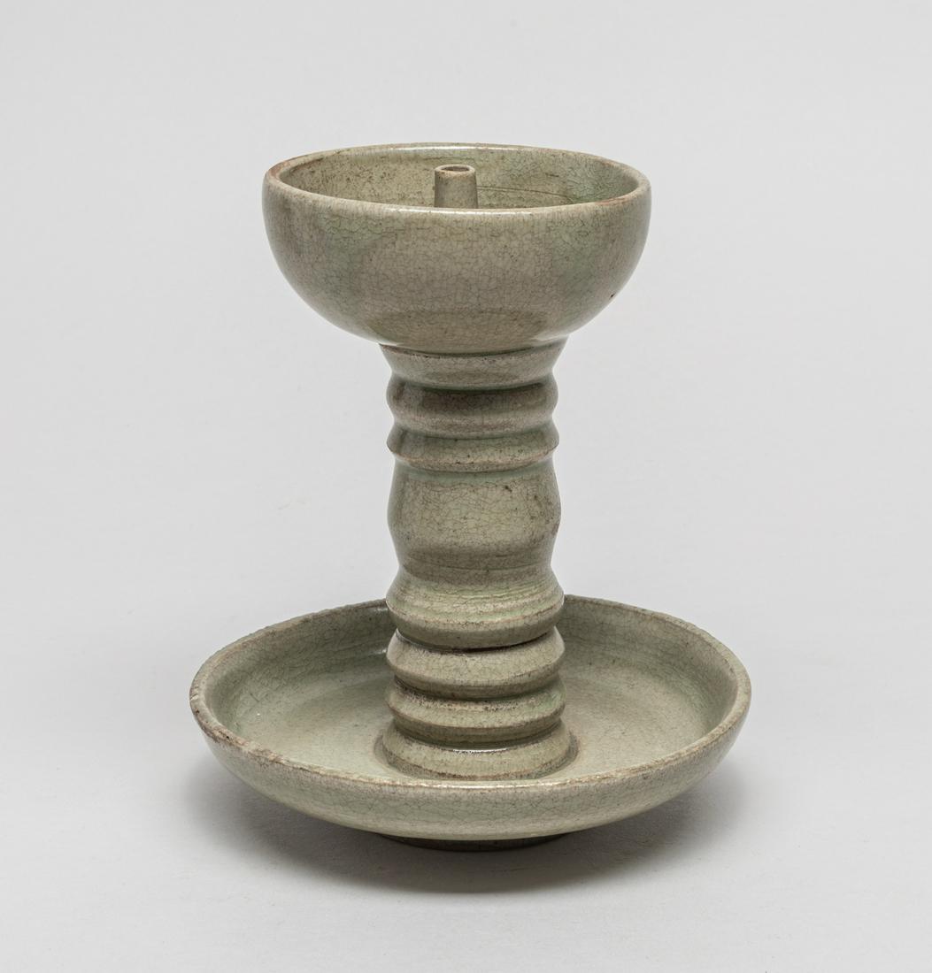 Korean Early Porcelain Lamp (1 of 12)