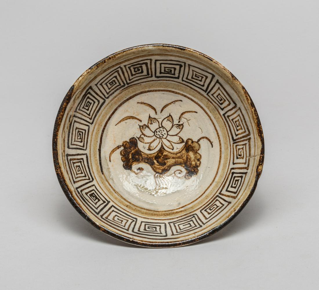 Rare Chinese Sung Type Cichou Porcelain Bowl (1 of 10)