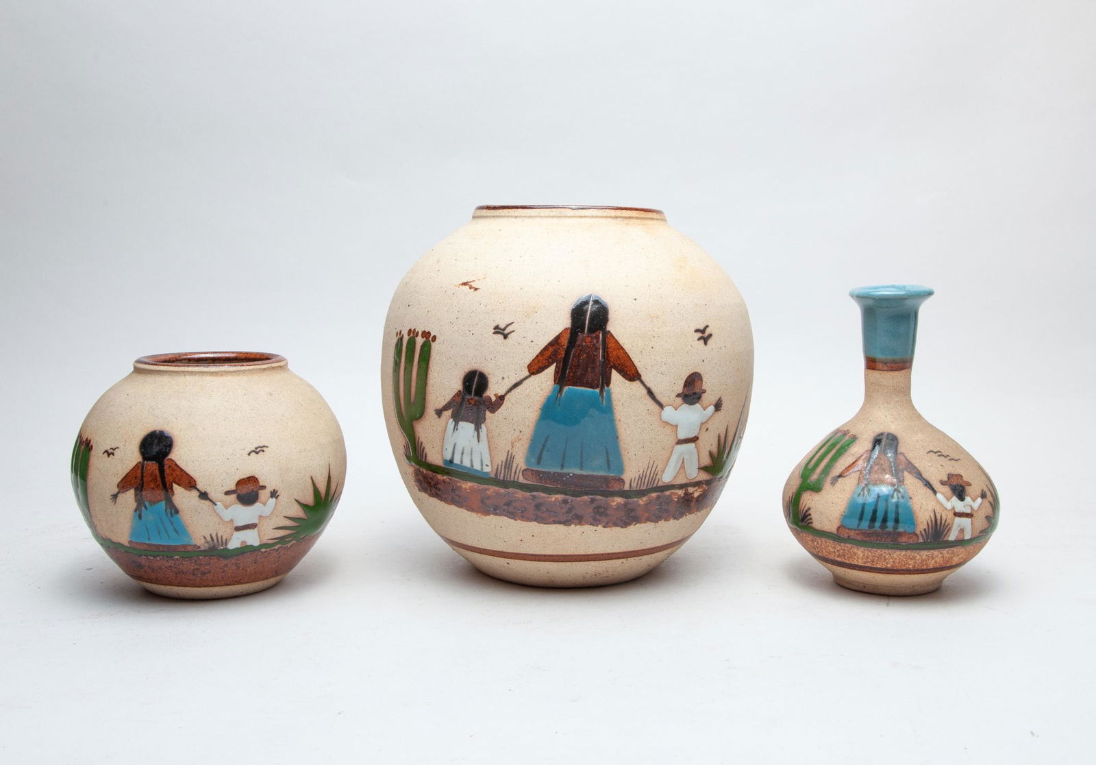 Collectible Vintage Mexico Pottery (1 of 11)