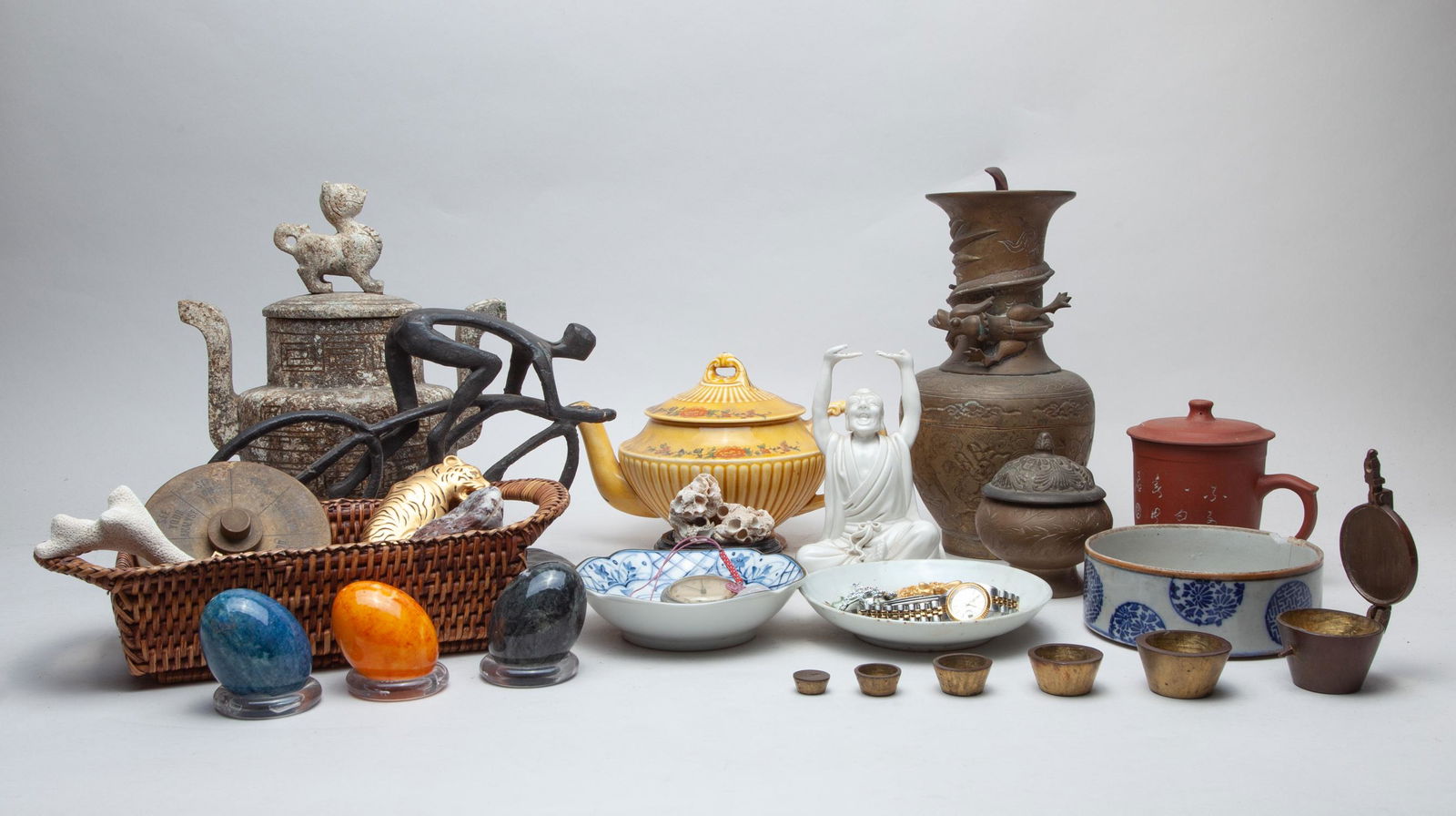 Estate Chinese Porcelain & Decors (1 of 19)