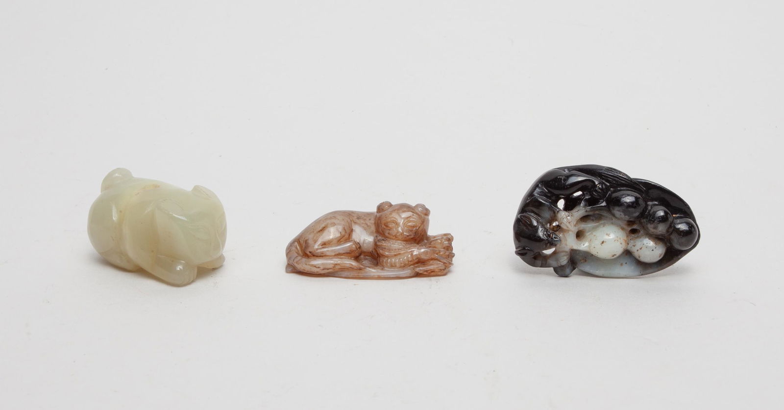 Set Chinese Jade Toggles (1 of 15)