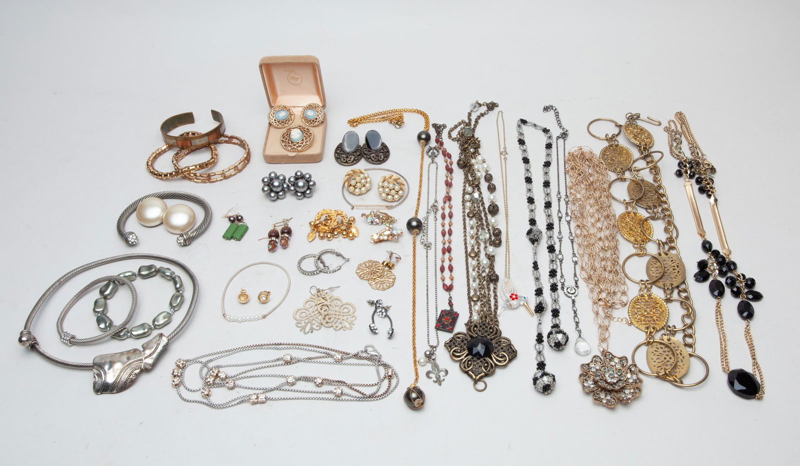 Collectible English Victoria Type Jewelry: Including earrings, necklaces, bangles, bracelets, pendants and decors, about 49 pieces in total. 53inch L (largest necklace).