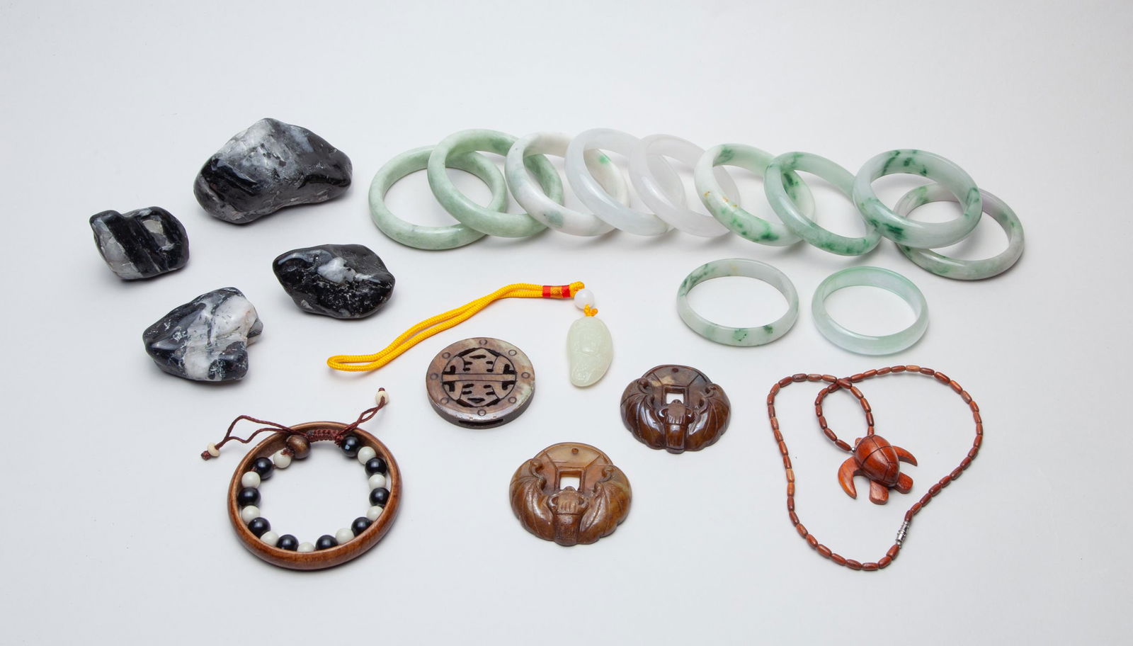 Collectible Chinese Bangle & Gem Stone (1 of 12)