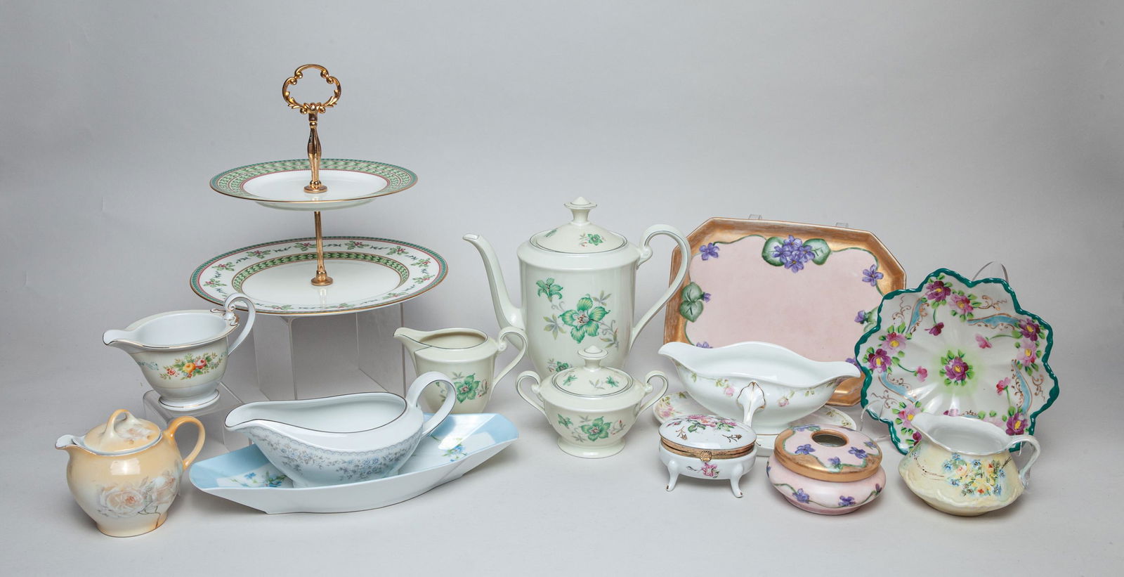 Estate Continental Porcelain Service (1 of 15)