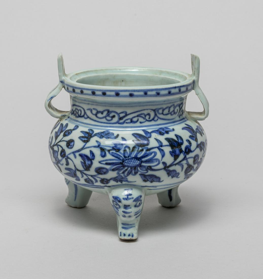 Rare Chinese Blue & White Porcelain Censer (1 of 11)