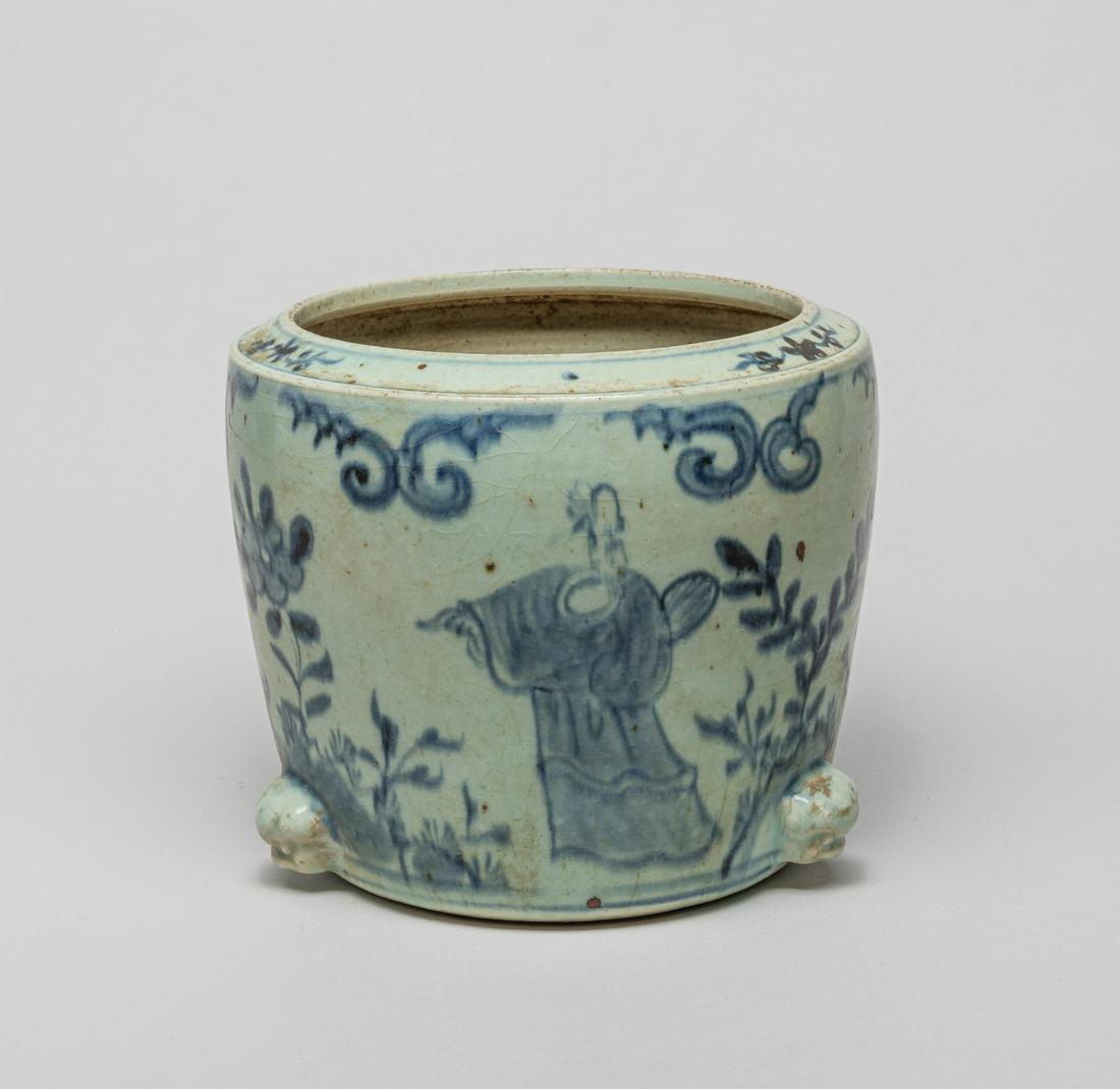Chinese Ming Type Large Porcelain Censer (1 of 13)