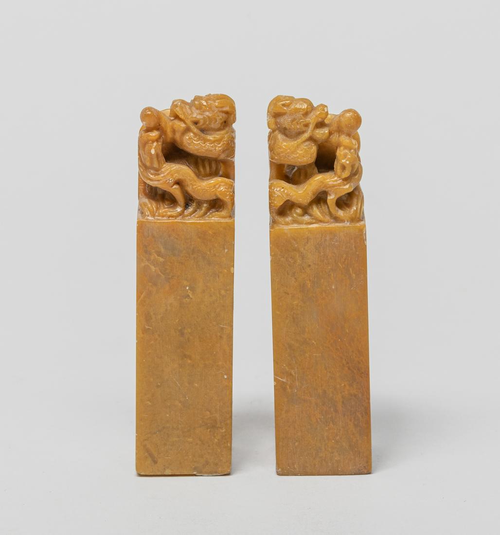 Pair Chinese Shoushan Stone Seals (1 of 10)