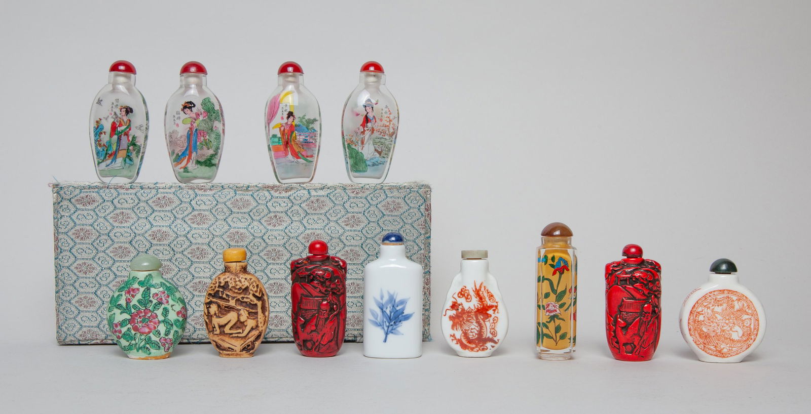 Chinese Export Snuff Bottles (1 of 16)