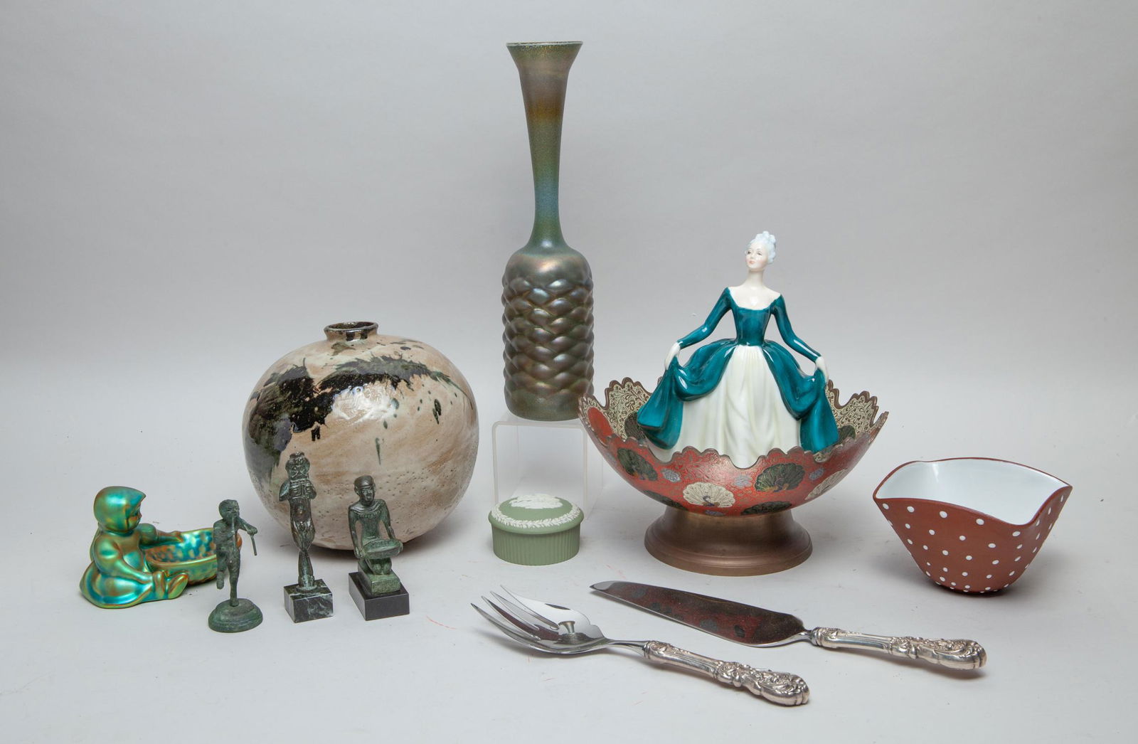 Royal Doulton, Wedgewood & Word Art Piece (1 of 17)