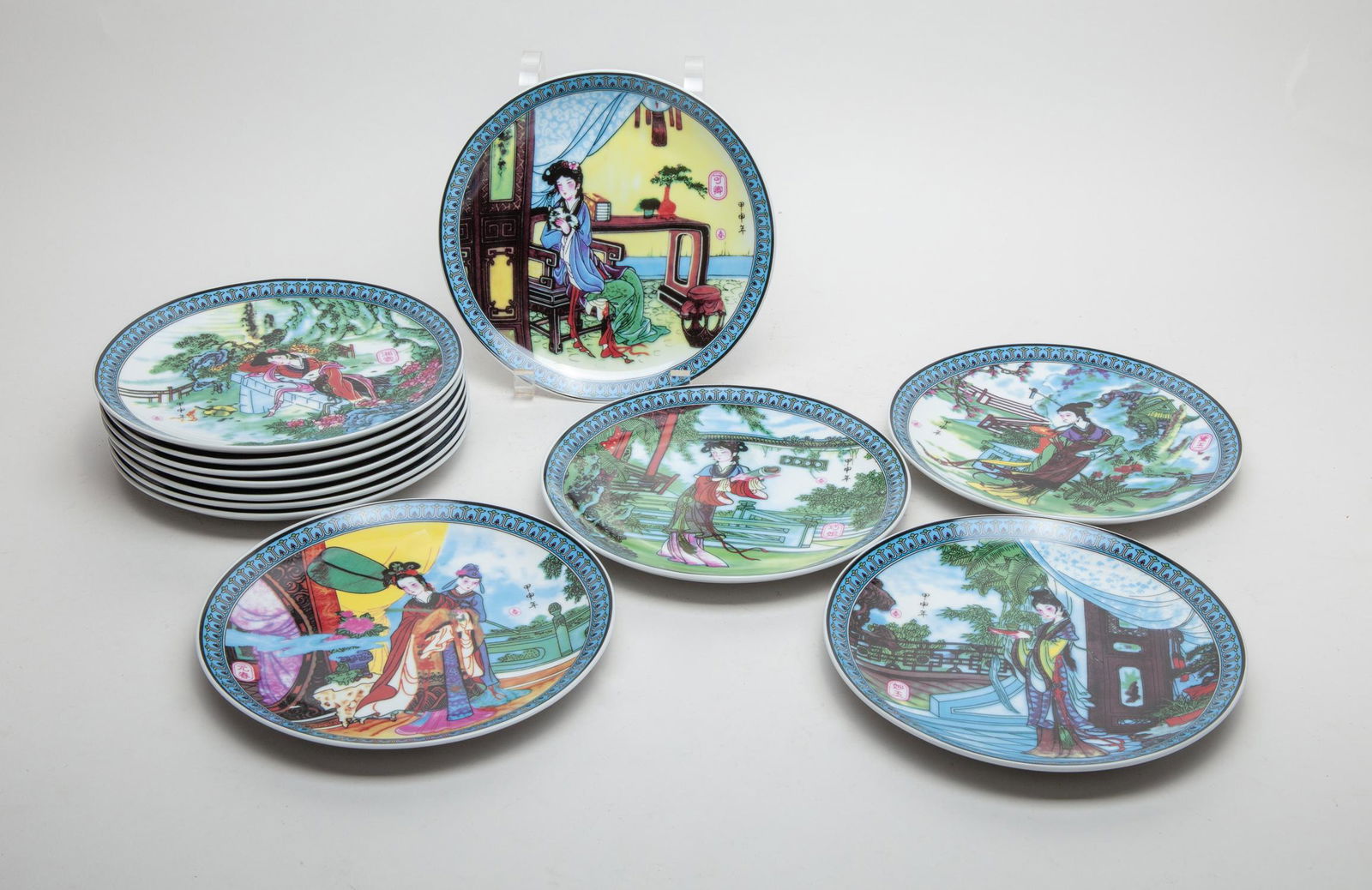 Chinese Export Famile Rose Porcelain Plates (1 of 14)