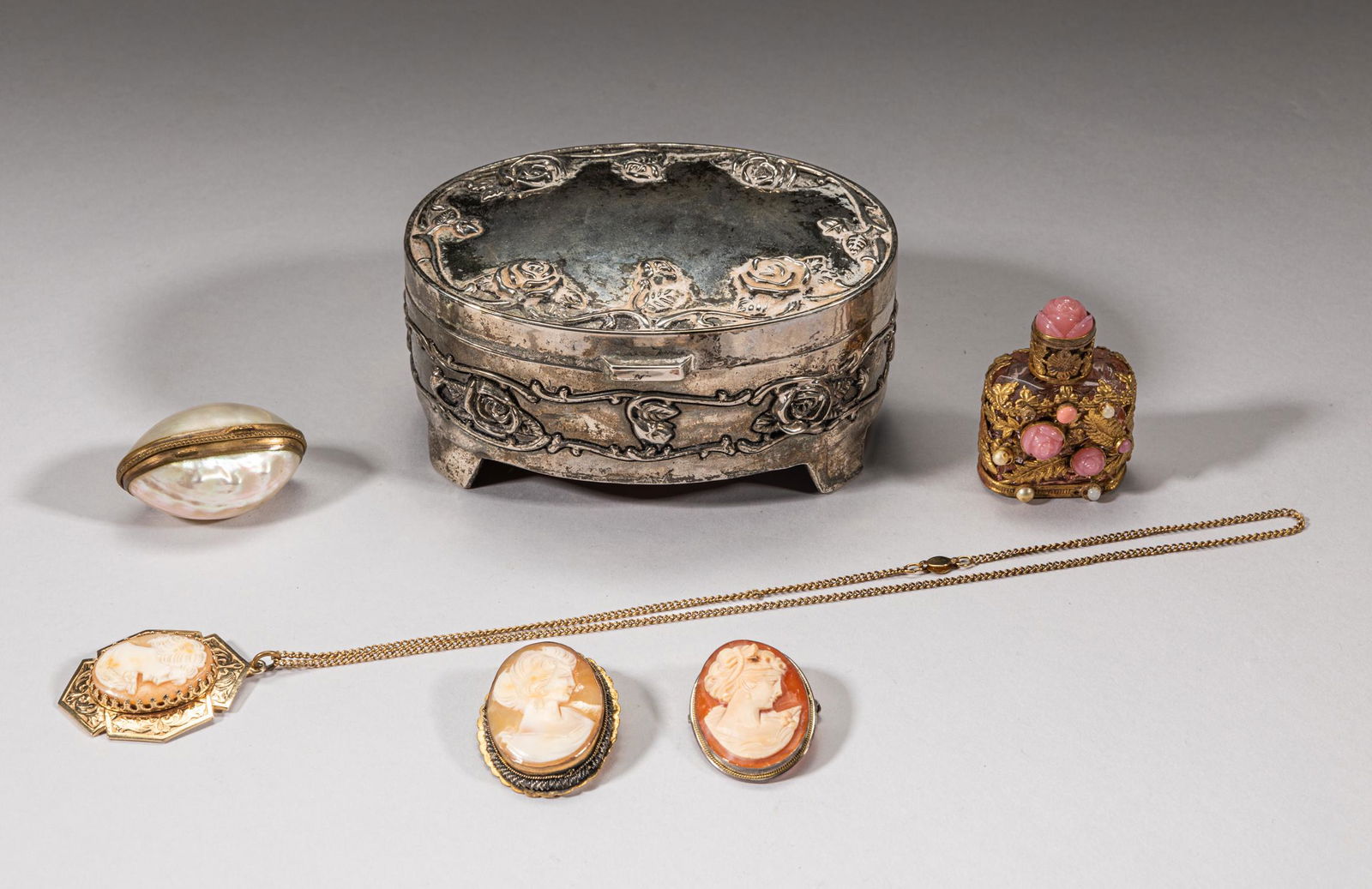 English Victoria Type Camero & Bottle (1 of 13)