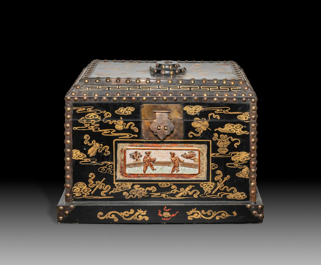 Chinese Massive Lacquer & Wood Box (1 of 10)