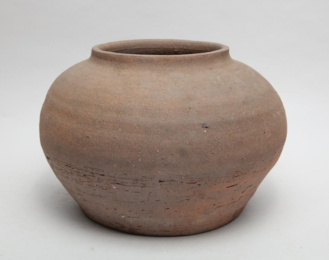 Large Korean Early Joseon Pottery Jar (1 of 9)