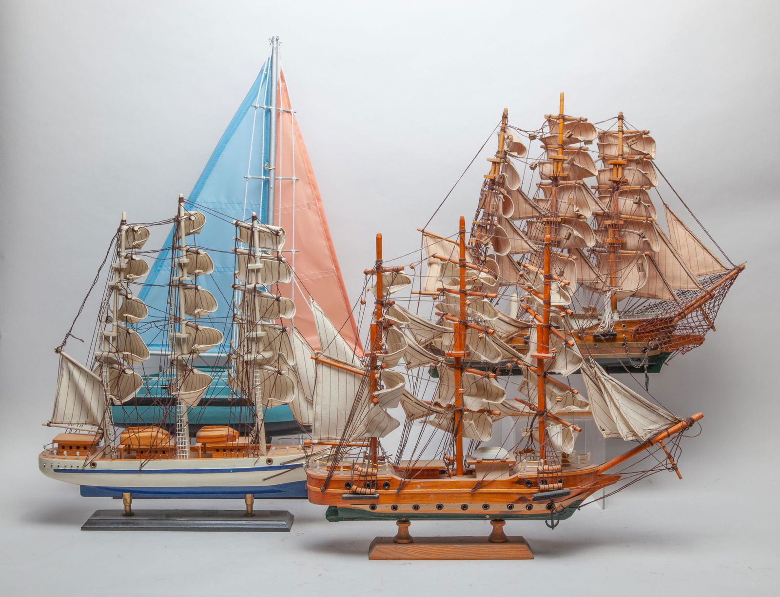 Collectible Vintage Model Ship (1 of 18)