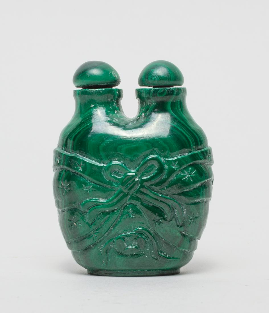 Chinese Malachite Snuff Bottle (1 of 8)